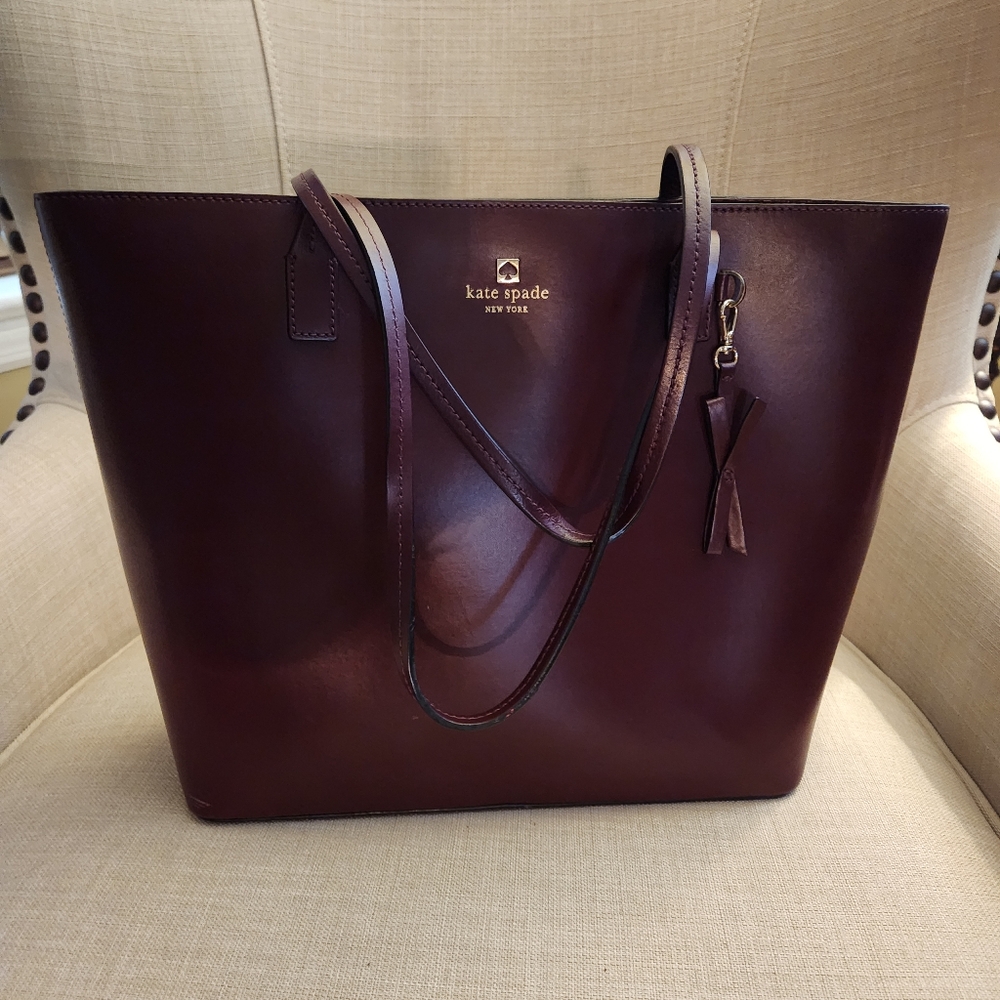 Kate Spade New York Sawyer Street Mulled Smooth Wine Large Tote